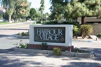 1st image of 5200 S Lakeshore Dr APT 220