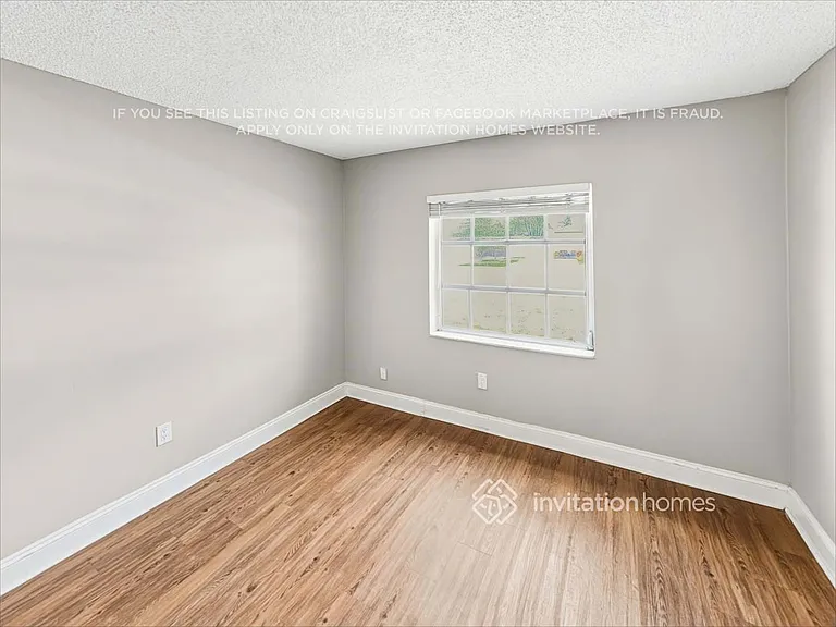 11143 Mustang St — Photo 12