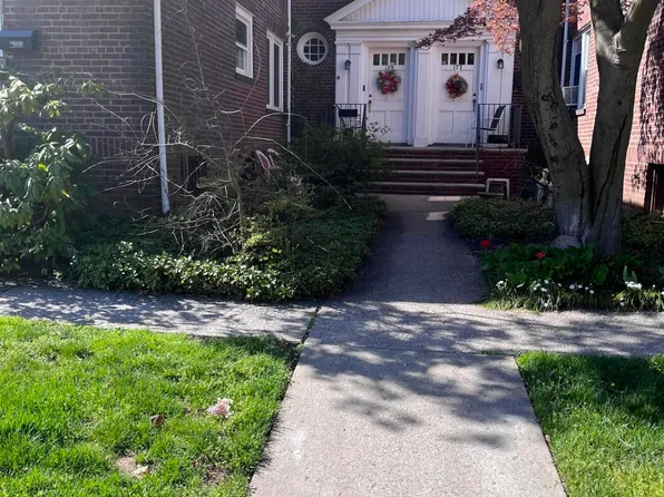 179 3rd St Floor 2, Staten Island, NY 10306