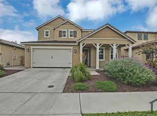 421 Toledo Dr, Hollister, CA 95023