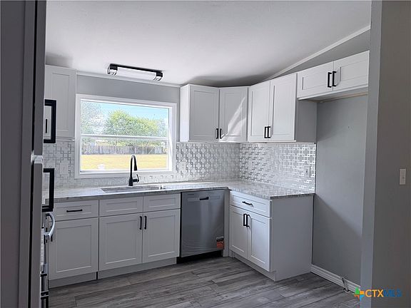 5th image of 4607 Hyak St