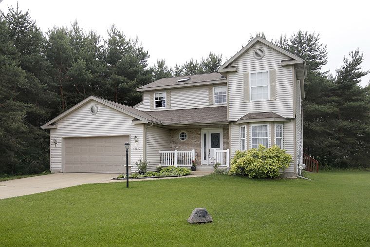 1st image of 64550 Windrose Way
