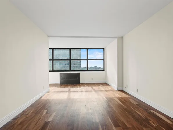 7004 Blvd East image 19 of 32