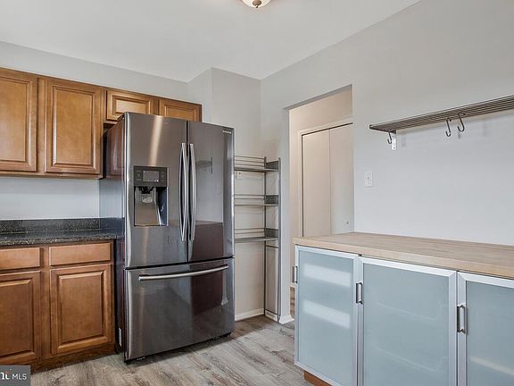 5th image of 949 Autumnwood Dr