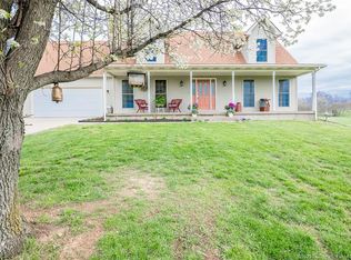 9784 S Bush Rd, Pekin, IN 47165