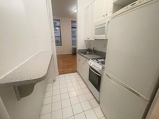 1st image of 709 2nd Ave #1C