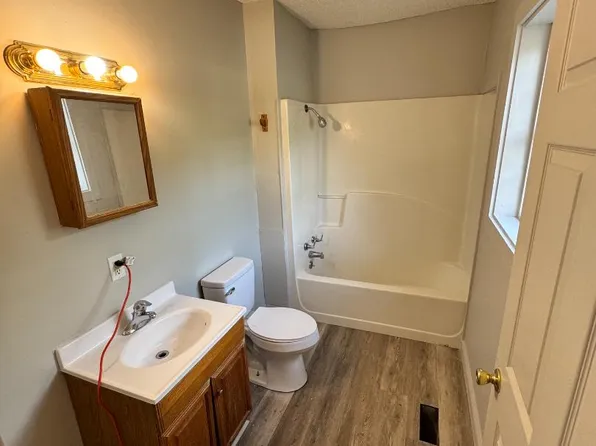 600 Eigth St Unit B, Hartsville, SC 29550