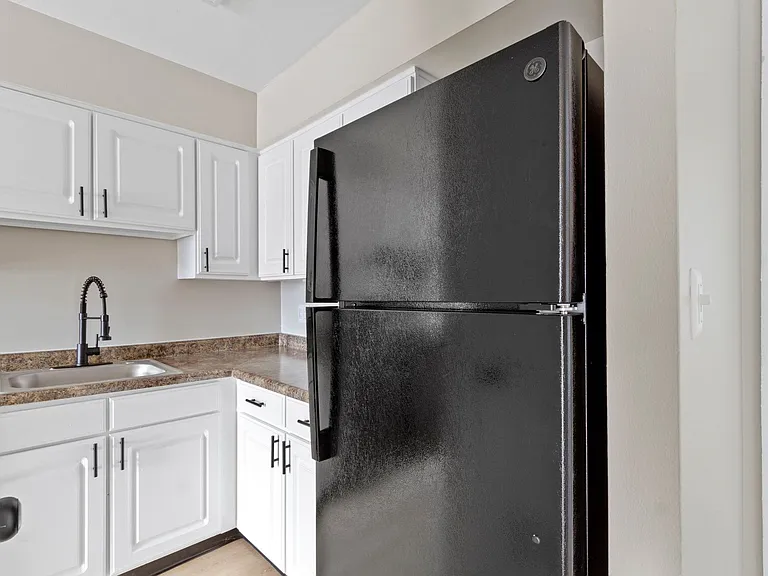 The Prairies Apartment Homes — Photo 3