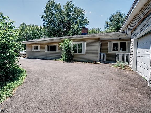 3rd image of 4942 Lear Nagle Rd