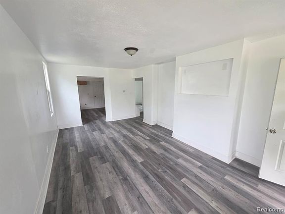3rd image of 4081 Western St