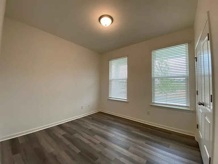 172 Potomac River St — Photo 16
