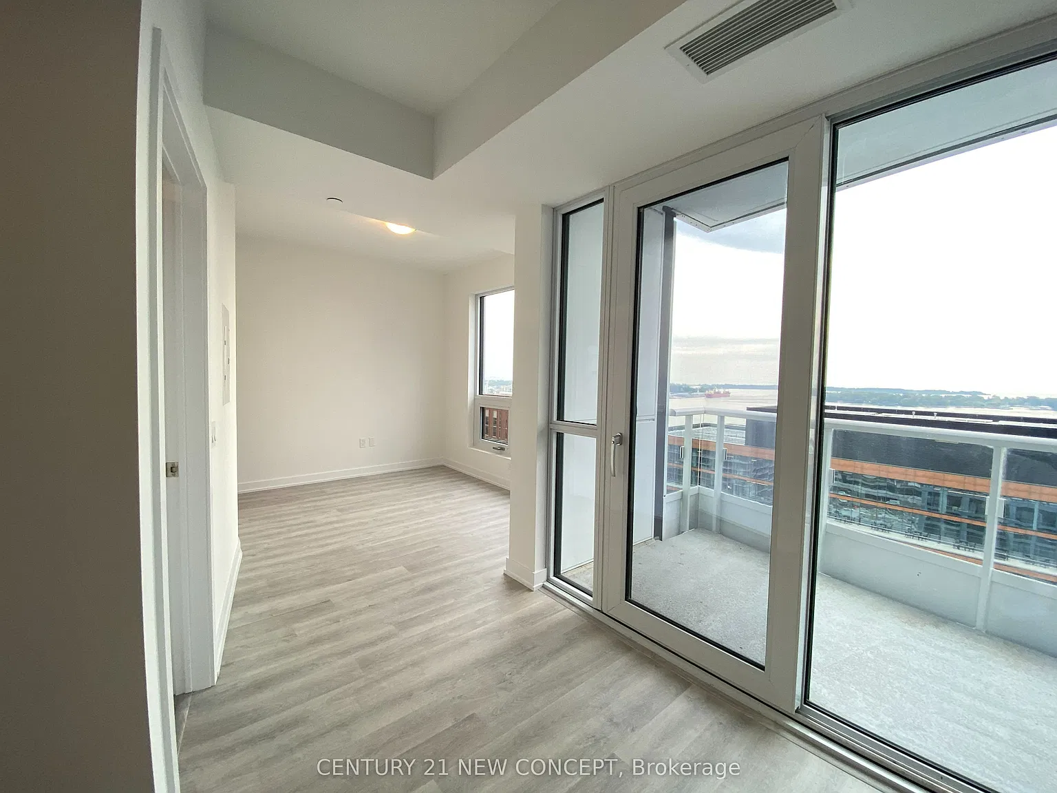 1 bed, $2,100 — Photo 2