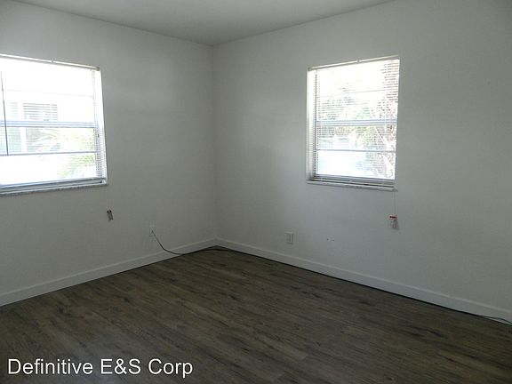 4th image of 202 Lucerne Ave APT 06