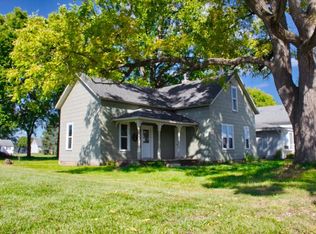 216 N Brown St, Francesville, IN 47946