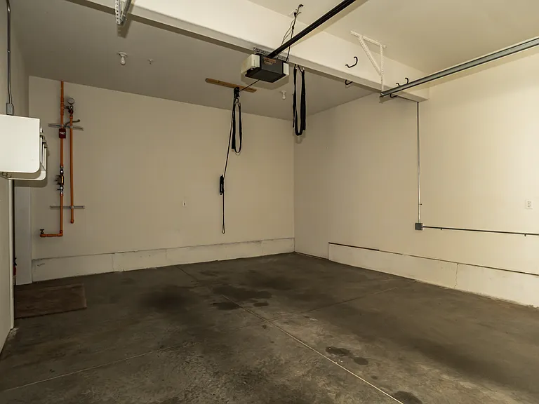 78 SW Allen Rd #3 — Photo 16