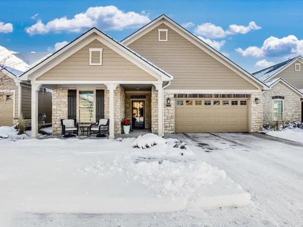 913 E Cross Creek Ct, Derby, KS 67037