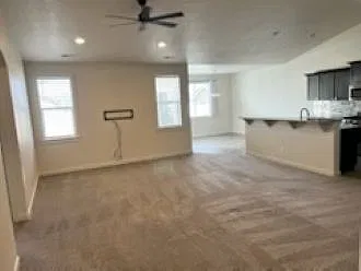 4 bed, 2369 sqft, $2,475 — Photo 2