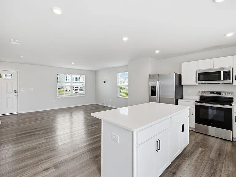1432 Burgundy Bluff Ln — Photo 13