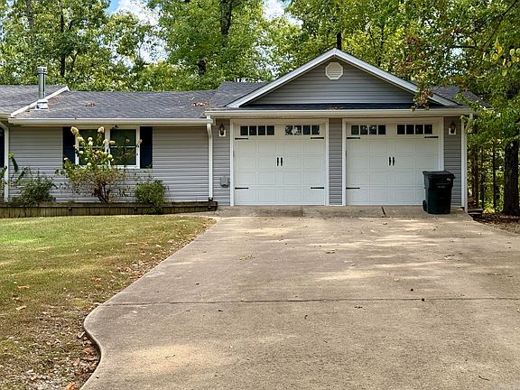 2nd image of 120 Knox Ct