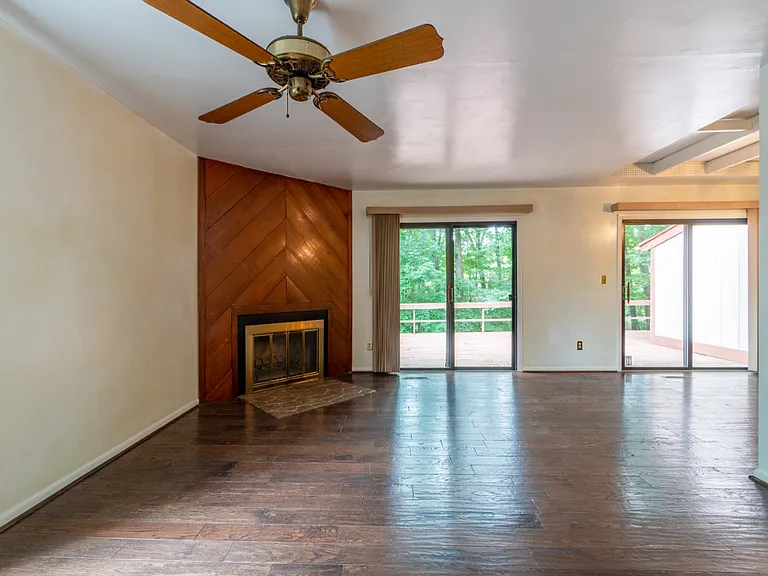 5275 Country Club Rd — Photo 5
