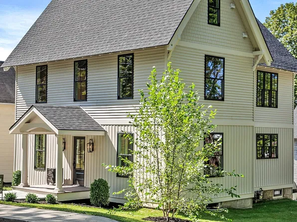 228 East St, Great Barrington, MA 01230