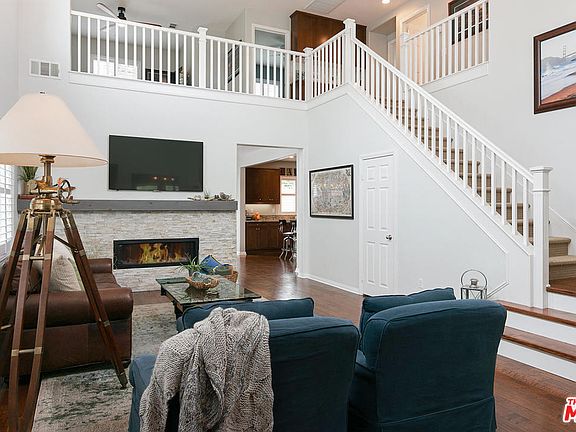 5th image of 789 Oceana Dr