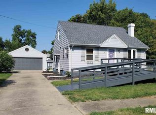 115 Gottlieb Ct, Creve Coeur, IL