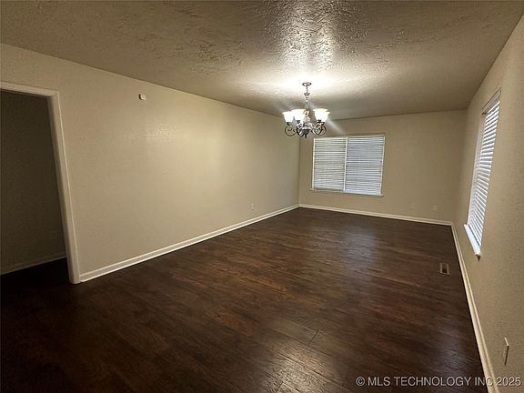 2nd image of 2104 E Foster Dr