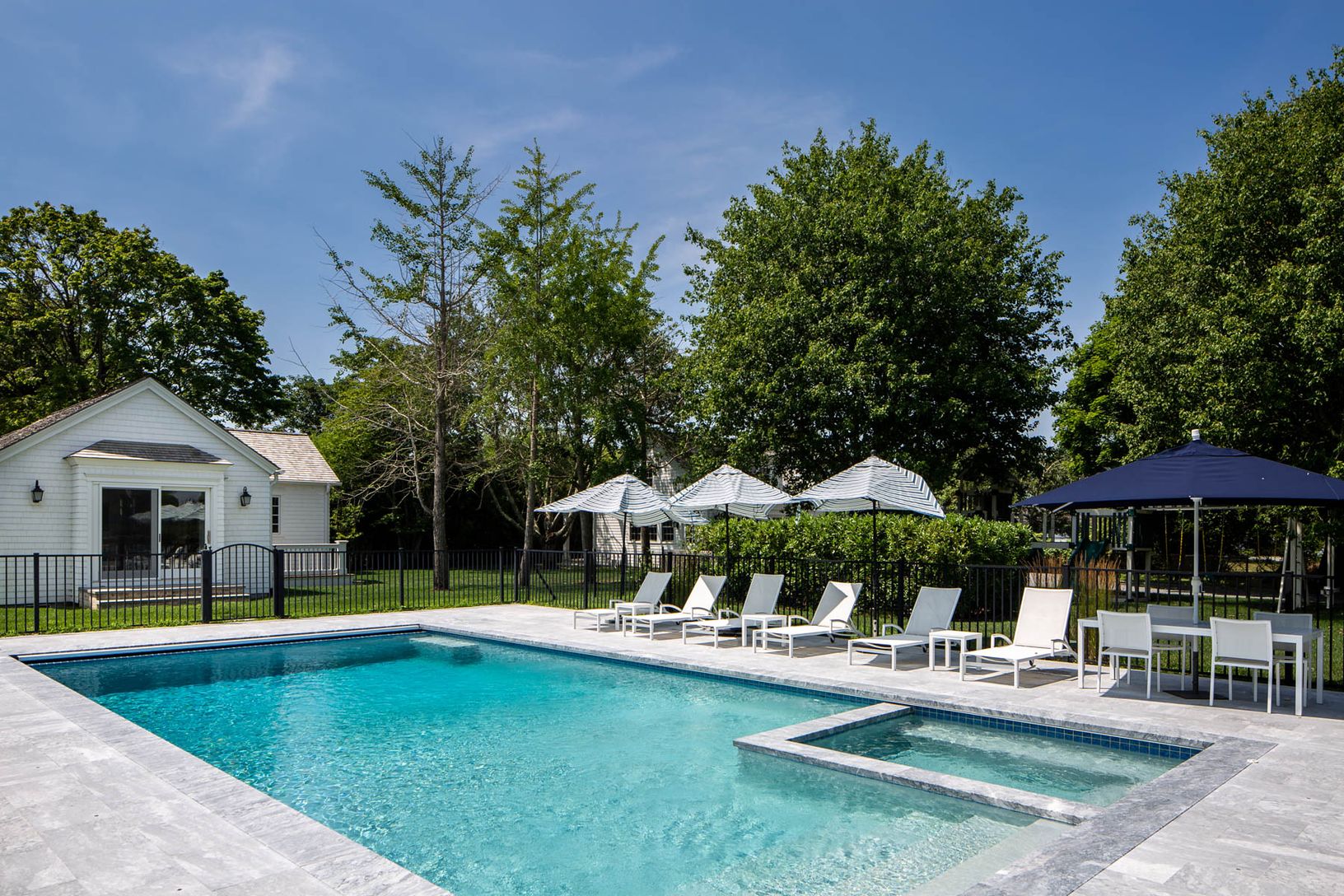  Private Heated Gunite Pool, Spa & Pool House
