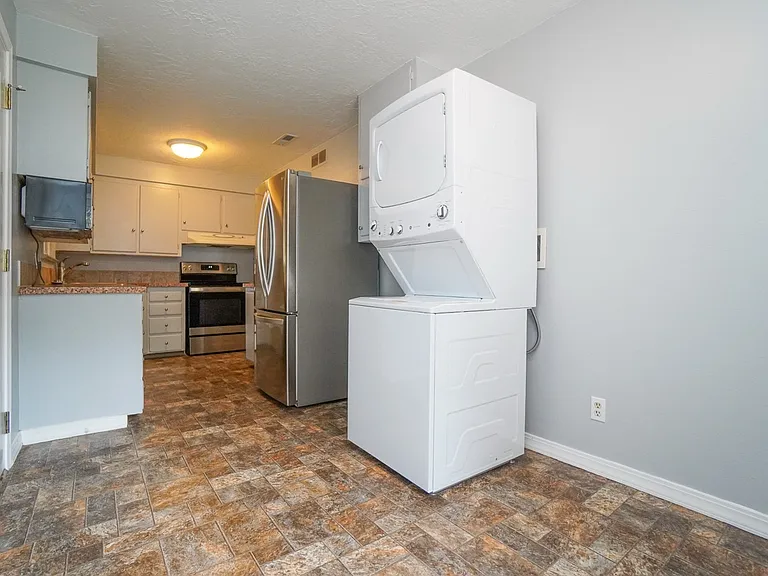 1517 S Chrisway Dr — Photo 25