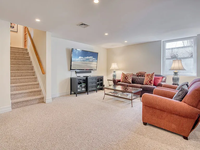 7 Briarsweet Ln — Photo 20