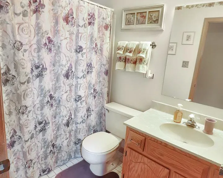 9236 Whitehall Ln — Photo 18