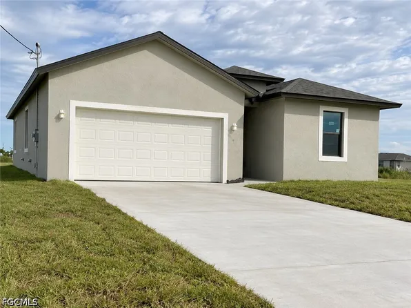 5030 S Peachtree Cir, Labelle, FL 33935