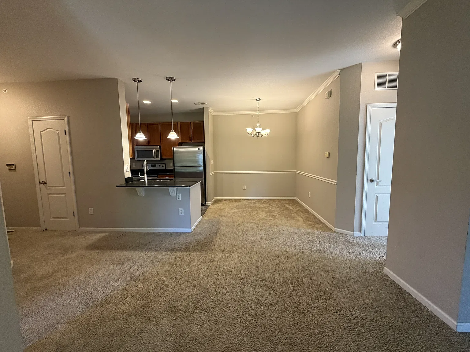 12913 Tradd St — Photo 3