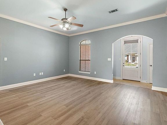 5th image of 106 Rue Merlot