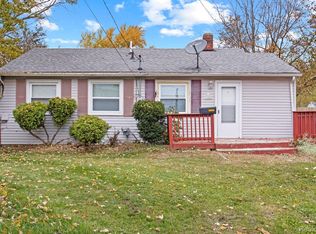 33422 Bentley Ct, Westland, MI 48186
