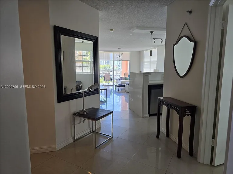 19999 E Country Club Dr #1407 — Photo 20
