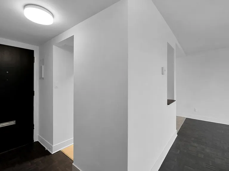 1100 Harwood St — Photo 19