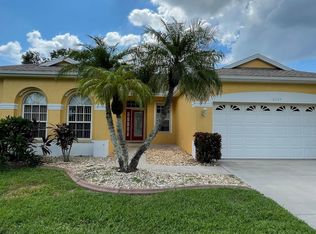 6250 Buckingham St, Sarasota, FL 34238