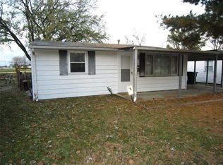 215 Saint Christopher Dr, Cahokia, IL
