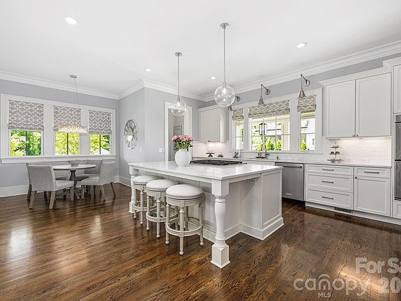 2nd image of 5422 Closeburn Rd