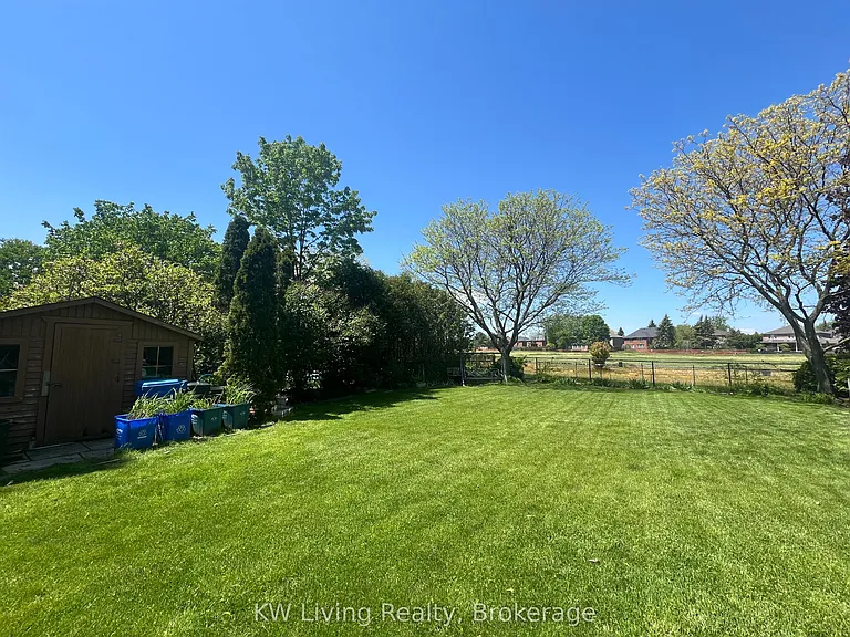2055 Hadfield Ct — Photo 37
