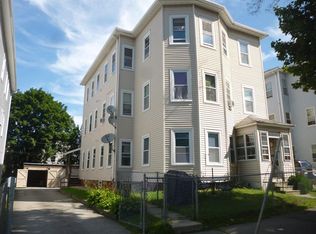 61 Seymour St, Worcester, MA 01610