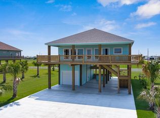 1140 Waterview Ln, Crystal Beach, TX 77650