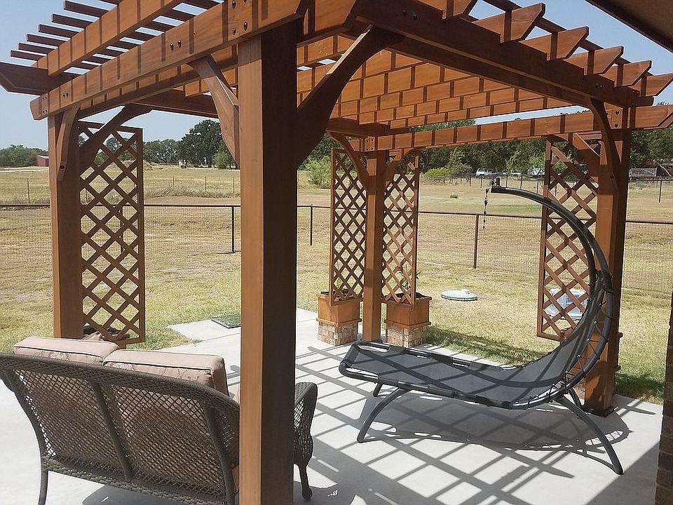 2nd image of 128 Kersh Ln