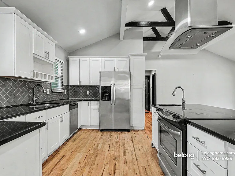 1790 Brewer Blvd SW — Photo 8