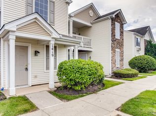 1419 Silverstone Dr, Carpentersville, IL