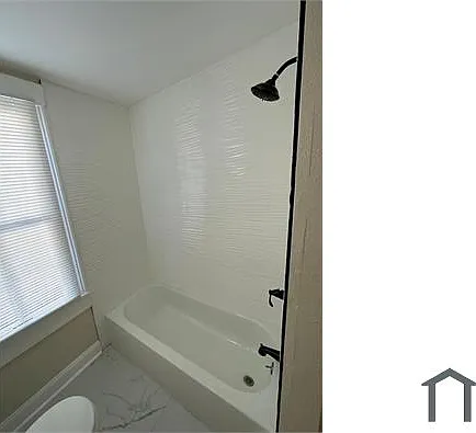 107 E 9th St — Photo 10