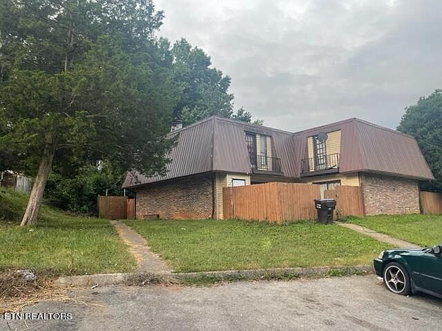2nd image of 9112 NW Woodpark Ln