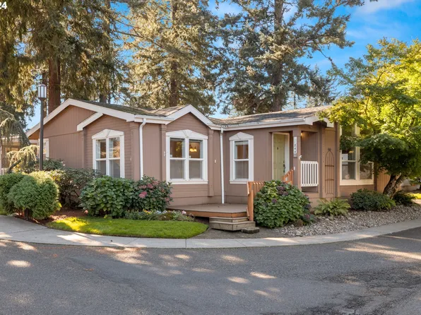 13244 SE Reedway Pl, Portland, OR 97236